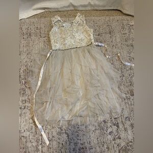 Girls dress